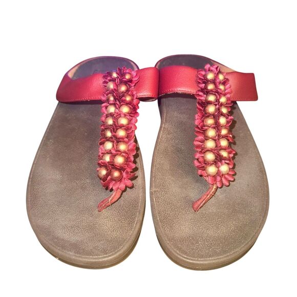 Fitflop Verna Pu Toe-Post Sandals Women's Size 10 Maroon Faux Leather Pearls - Picture 1 of 10